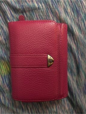 Pebbled Pink Trifold Leather Wallet with Snap Closure